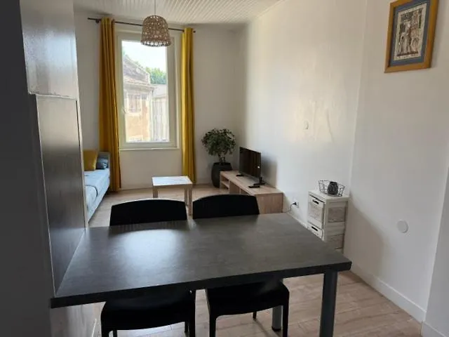 Centre-ville 5 Personnes, Climatise, 2 Apartment